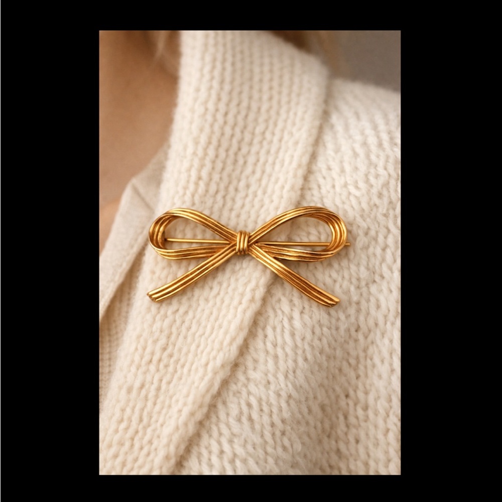 Vintage Gold Tone Ribbon Bow Brooch Sweater Pin Coquette Cottagecore